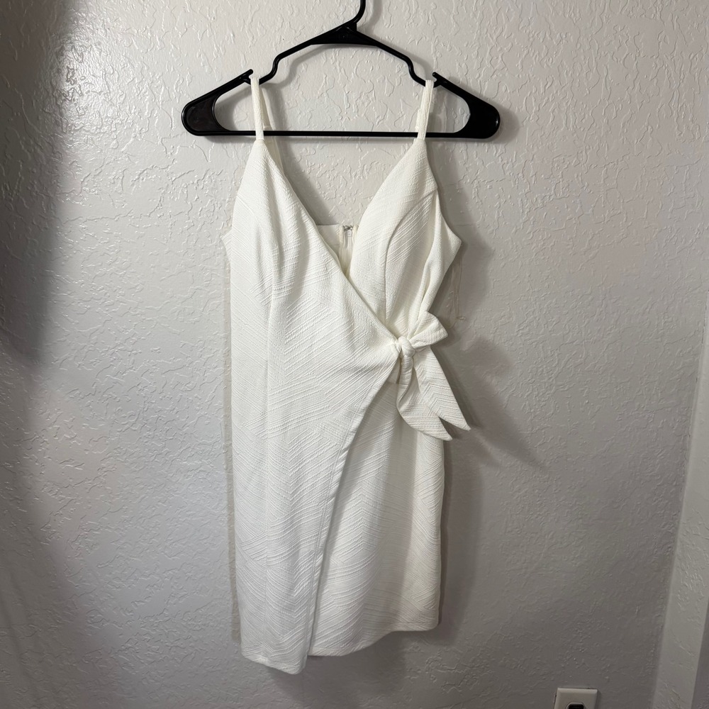 Charlotte Russe White Textured Chevron Faux Wrap Mini Dress Side Tie Small